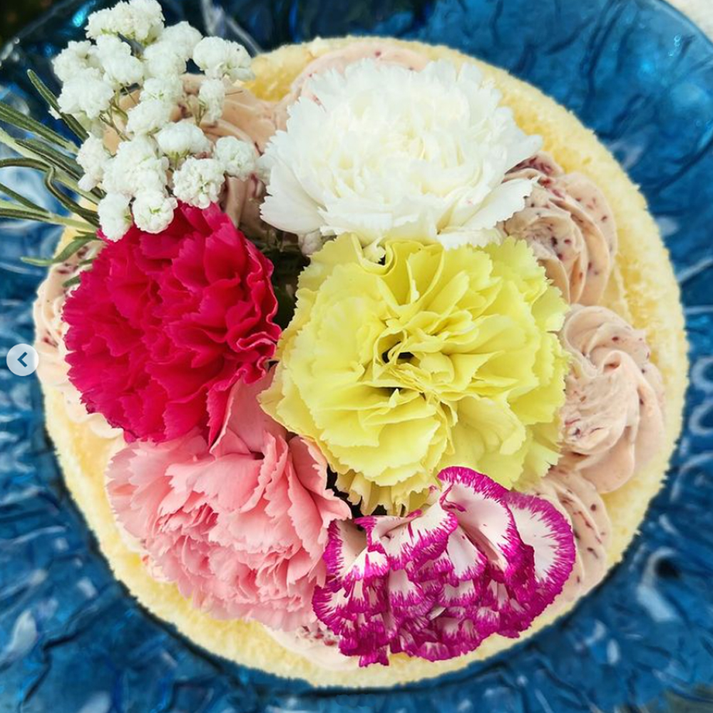 Pretty (and Delicious!) Cakes Mom Would Love to Have for Mother’s Day